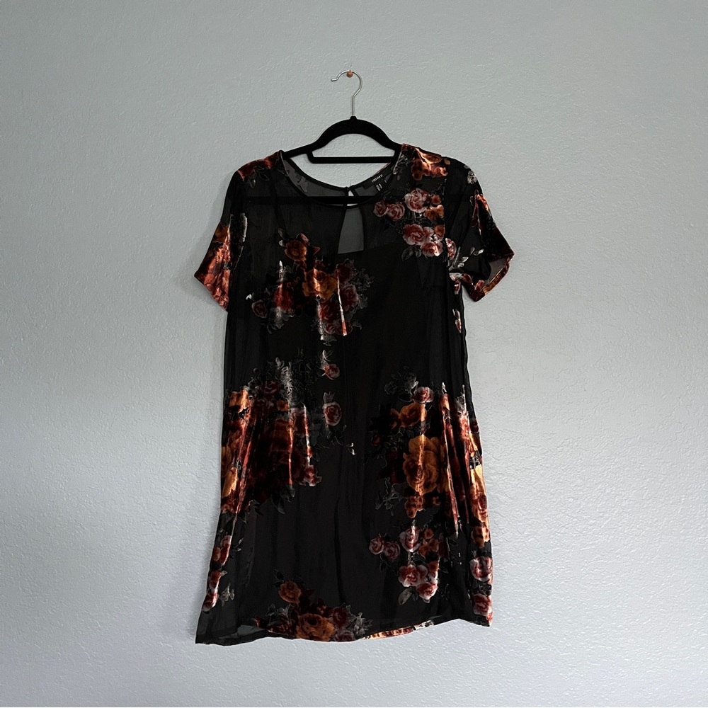 Floral velvet dress